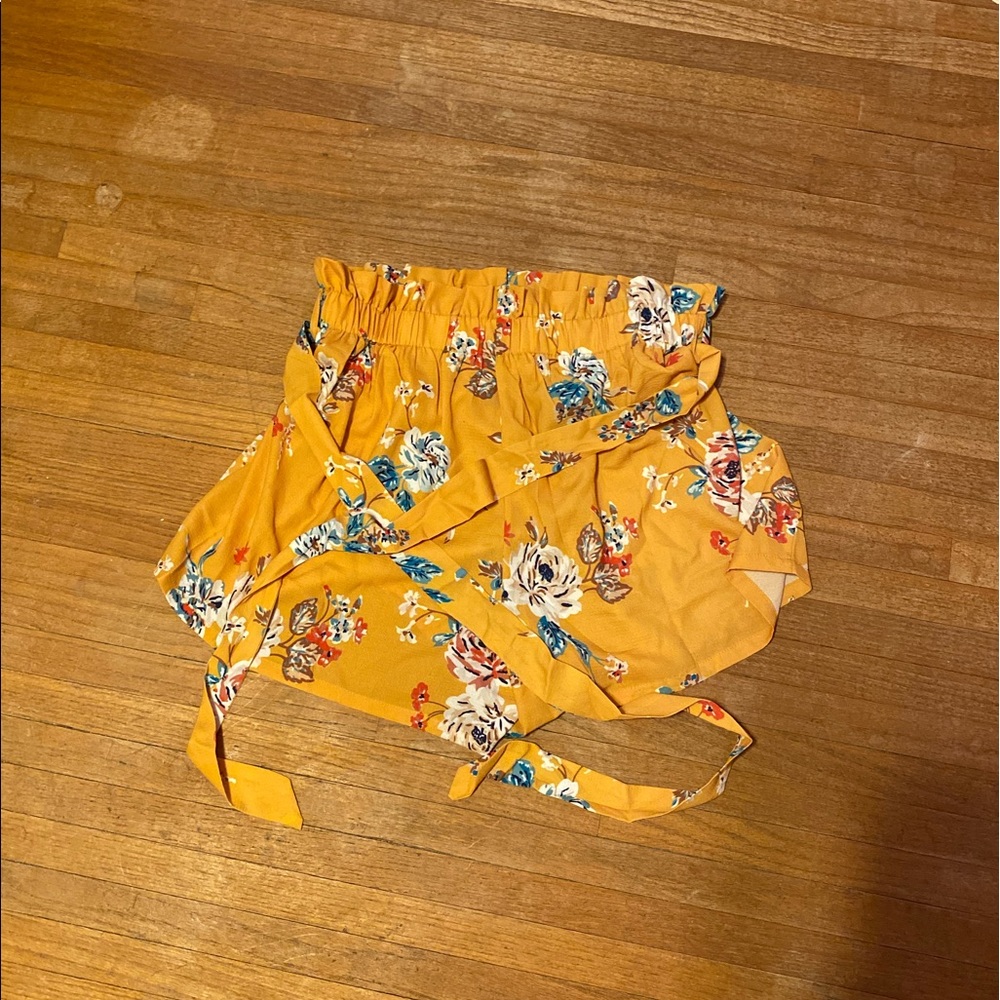 Shein Paperbag shorts